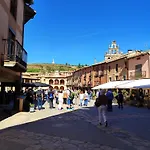 La Alborada Medieval アパート